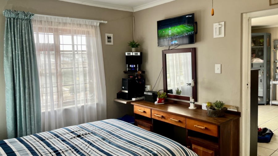 3 Bedroom Property for Sale in Vakansieplaas Western Cape